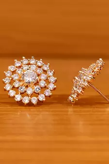 White cubic zirconia studs