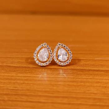 White cubic zirconia studs 1