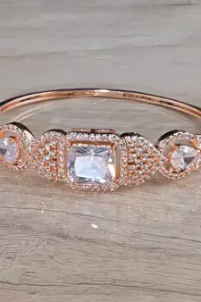 Rose Gold Plated White Stone Cubic Zirconia Bracelet BD661