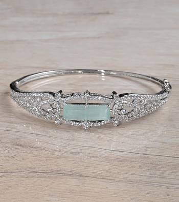 Rhodium plated mint stone cubic zirconia bracelet bd666 1