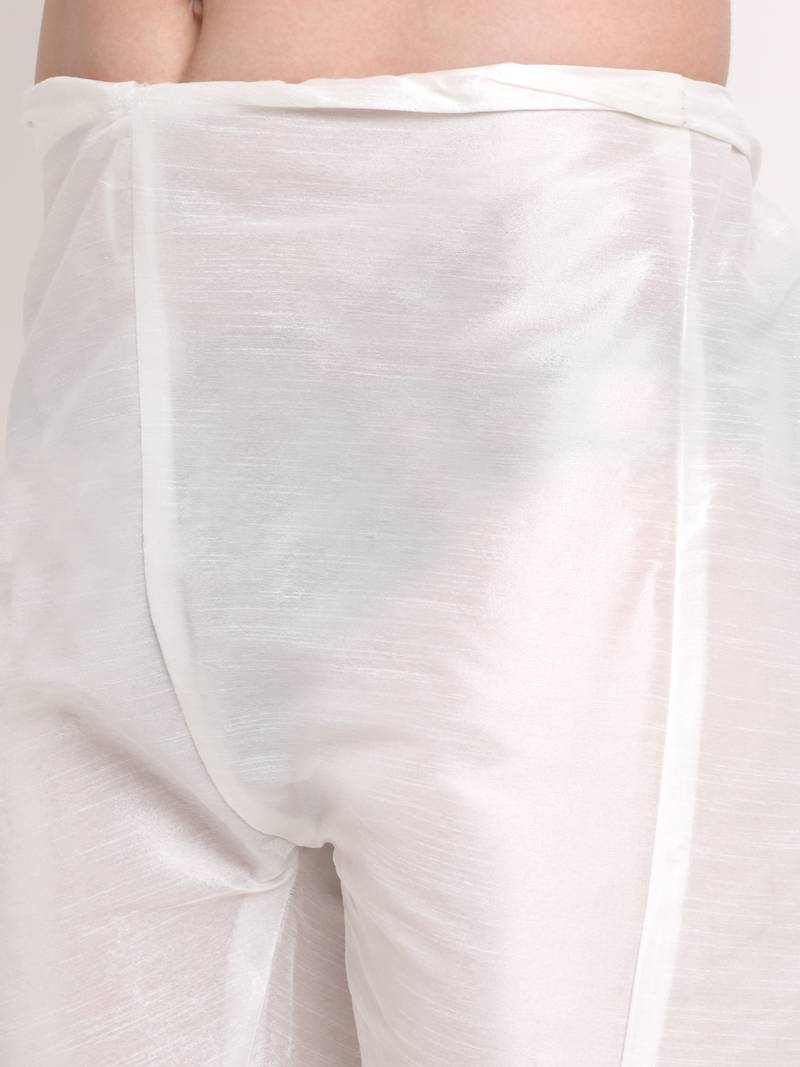 White solid kurta with pyjama