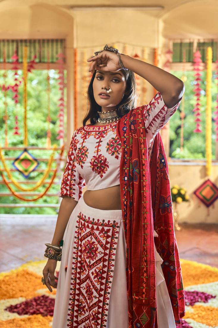 White & Red Thread Embroidered Silk Traditional Navratri Dandiya Raas Garba Festival Semi Stitched Lehenga Choli