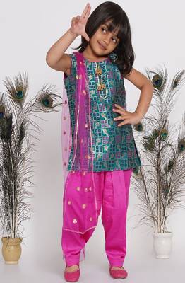 Little Bansi Bird Print Banarsi Kurta with Salwar and Dupatta - Peacock Green and Rani 1