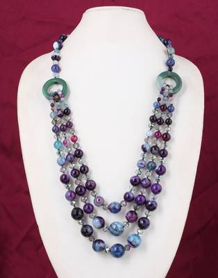 Purple pearl necklaces 1