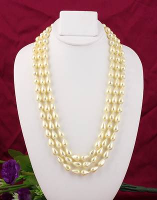Gold pearl necklaces 1