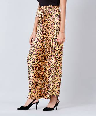 Yellow Animal Print Top And Knife Pleated Palazzo Set 6