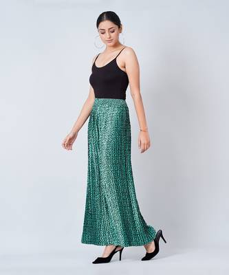 Green Animal Print Pleated Palazzo And Stole Set 7