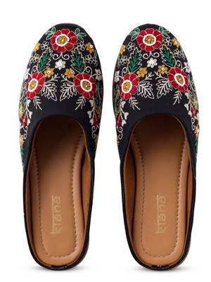 Kiana Women's Embroidered Black Canvas Round Toe Bellies 3