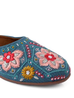 Kiana Women's Embroidered Grey Canvas Round Toe Bellies 4