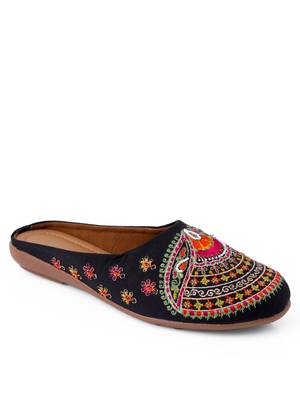 Kiana Women's Embroidered Black Canvas Round Toe Bellies 1