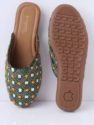Kiana Women's Embroidered Dark Green Canvas Closed Toe Bellies 2