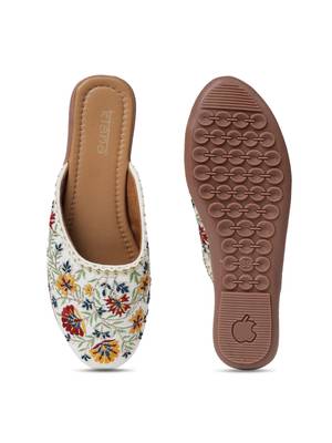 Kiana Women's Embroidered White Canvas Closed Toe Bellies 2