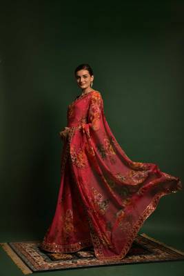 Pink printed georgette saree with blouse 3