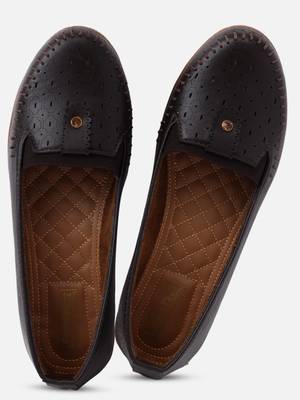 Kiana Women's Brown Canvas Laser cut Round Shape Casual Bellies 2