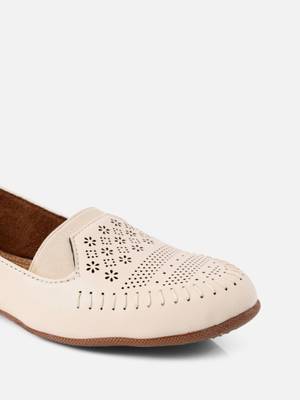 Kiana Women's Off-White Canvas Laser cut Round Shape Casual Bellies 3