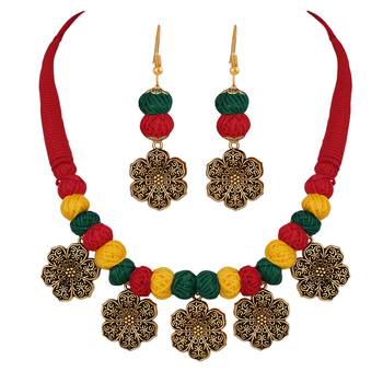 Red jewellery 1
