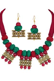 Maroon jewellery