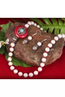 White jewellery