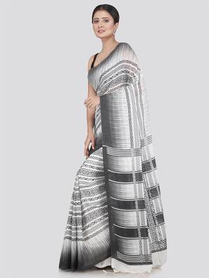 PinkLoom Women's White Printed Cotton Saree With Blouse 2