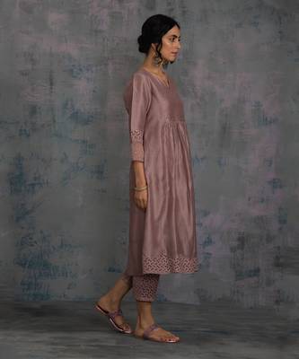 Berry Mauve Front Gathered Kurta With Pant & Dupatta 3