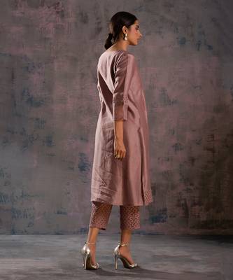 Berry Mauve Front Gathered Kurta With Pant & Dupatta 4