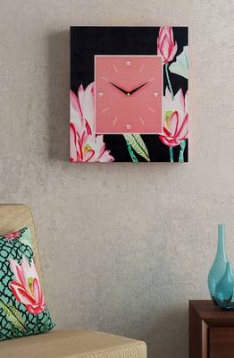 SEJ by Nisha Gupta Floral Pink Framed  Analogue Wall clock 1
