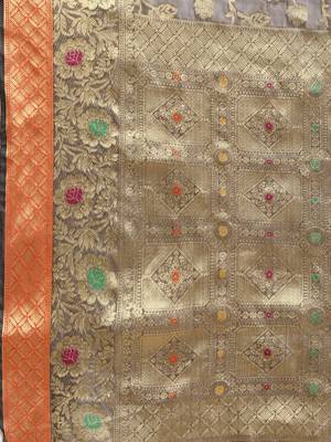 Grey Woven Organza Saree With Blouse 4