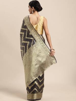 Grey woven organza saree with blouse 2