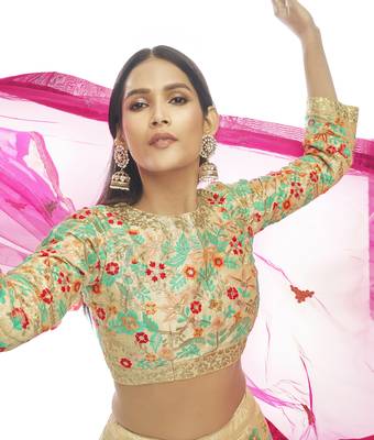 Cream Zari Sequins And Thread Embroidered Art Silk Semi Stitched Wedding Lehenga 3