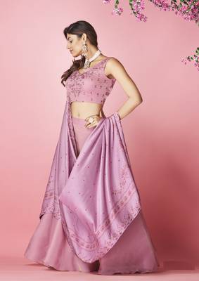 Captivating Lilac purple hand work and thread embroidered chiffon semi stitched lehenga 3