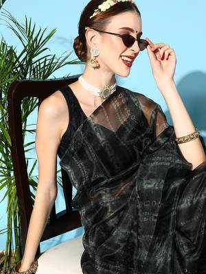 Dark Olive Printed Organza Saree With Blouse 4