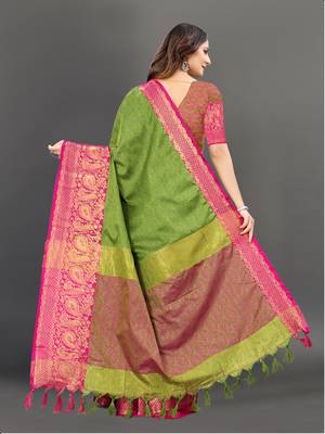 Women'S Designer Green Peacock Design Silk Heavy Border Saree With Unstitched Blouse 3