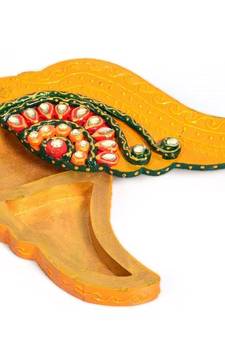Meenakari Shankh Shape Shubh Labh Container