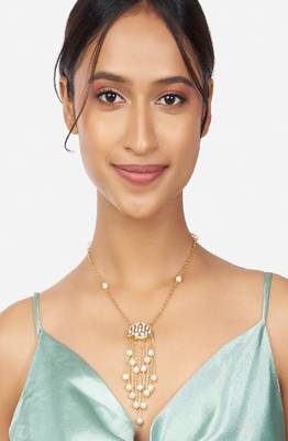 Gold & Off White Pendant Necklace With Pearls 2