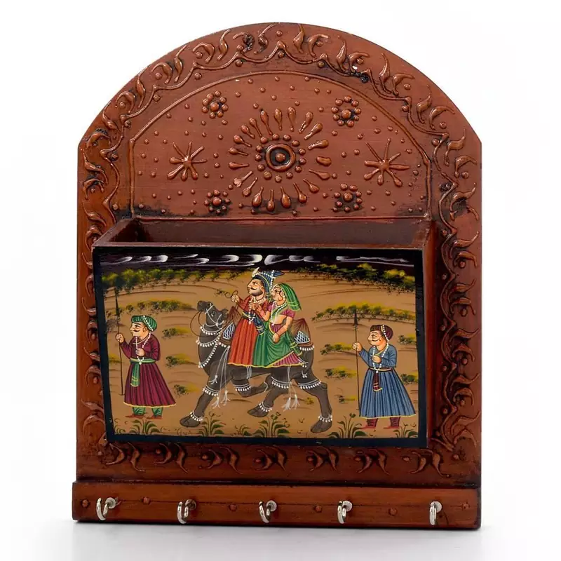 Wooden Hand Painted Magazine and 5 Key Holder