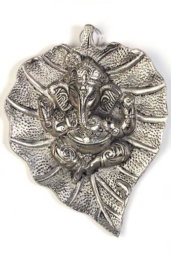 Oxidized White Metal Leaf Ganesha Idol Hanging