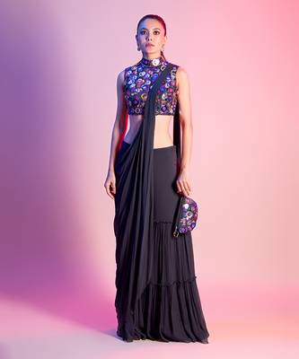 Dark Green Saree With Blouse 5