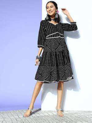 Black printed cotton maxi-dresses 1