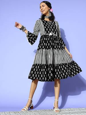 Black printed cotton maxi-dresses 1