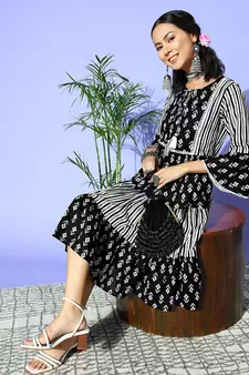 Black printed cotton maxi-dresses