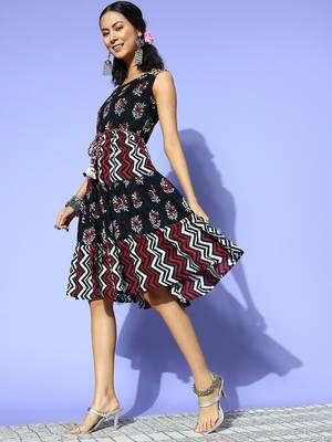 Black printed cotton maxi-dresses 1
