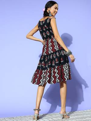 Black printed cotton maxi-dresses 3
