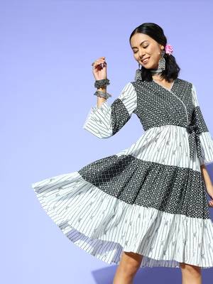 Black printed cotton maxi-dresses 1