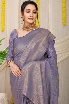 Purple woven kanchipuram silk saree with blouse 3
