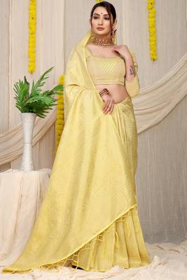 Yellow woven kanchipuram silk saree with blouse 2
