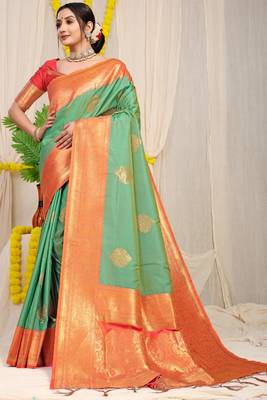 Green woven kanchipuram art silk saree with blouse 1