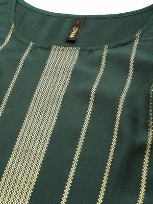 Green printed art silk kurtas-and-kurtis 4