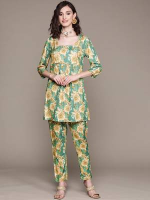 Green printed rayon kurta sets 1
