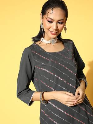 Grey printed crepe kurta sets 4