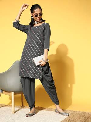 Grey printed crepe kurta sets 5